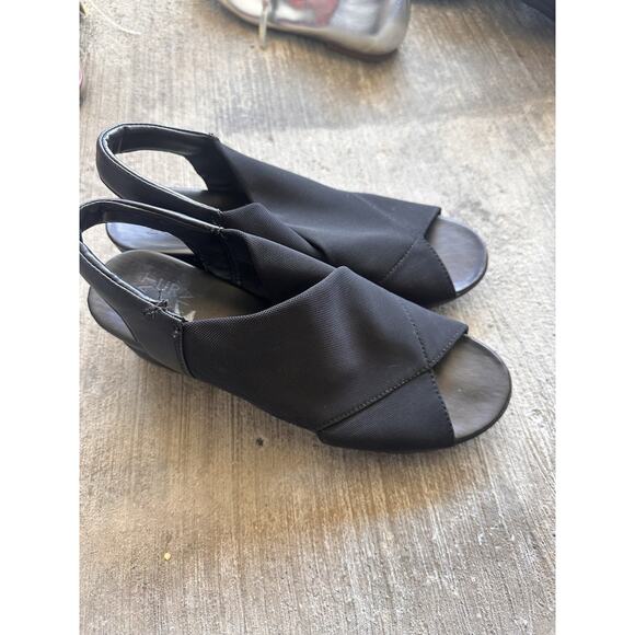 Naturalizer Tamika Wedge Black Slip on Sandal size 9.5 - Picture 5 of 8
